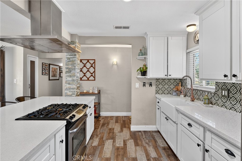 2239 Ferringdon