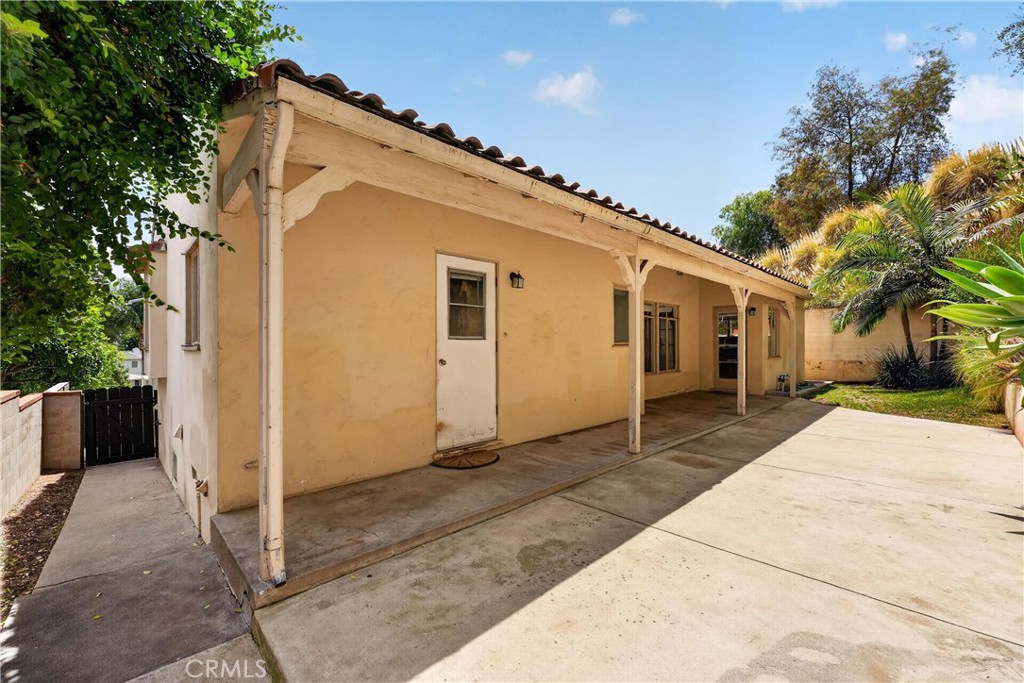 13705 Glen Court