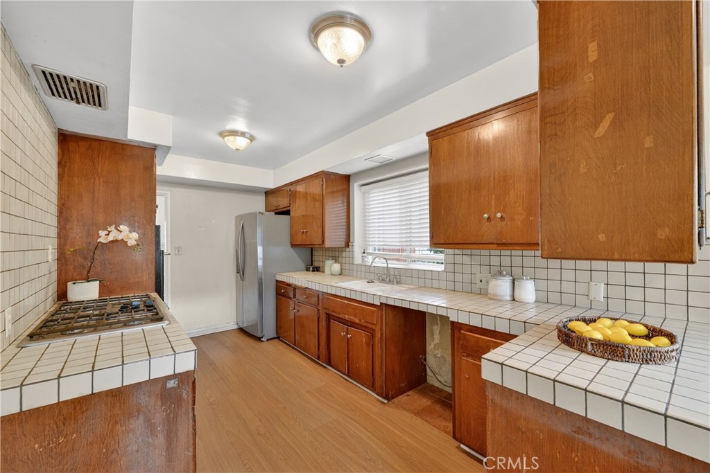 13705 Glen Court