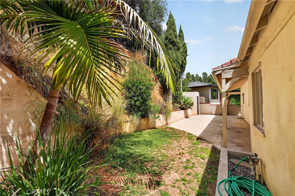 13705 Glen Court