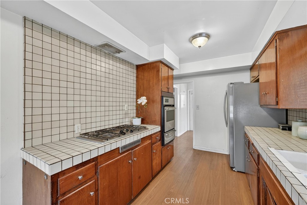 13705 Glen Court