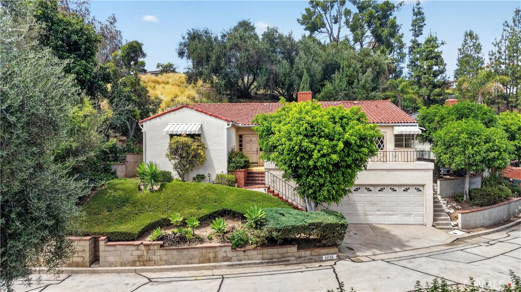 13705 Glen Court
