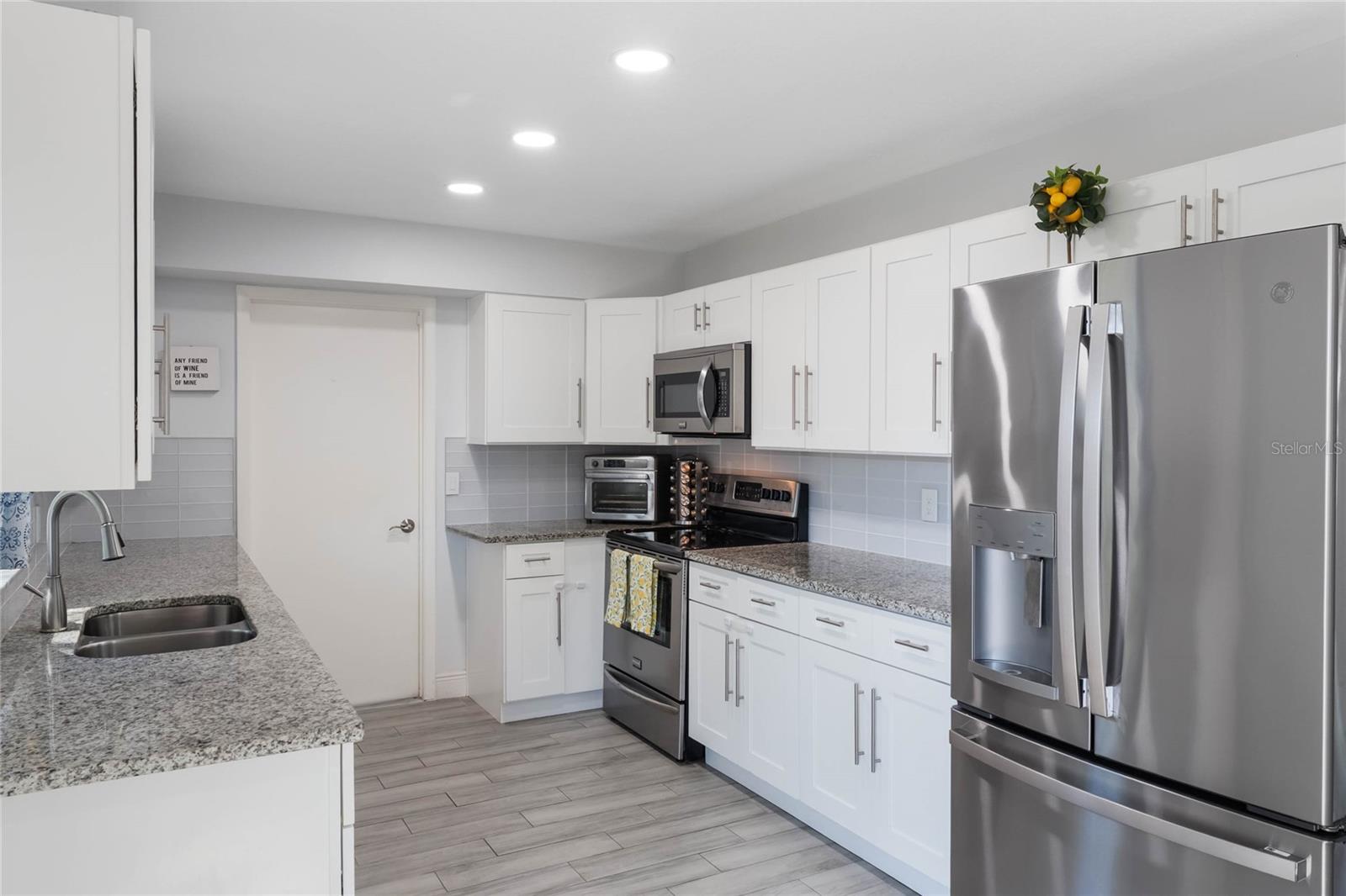 284 MISSISSIPPI WOODS LN