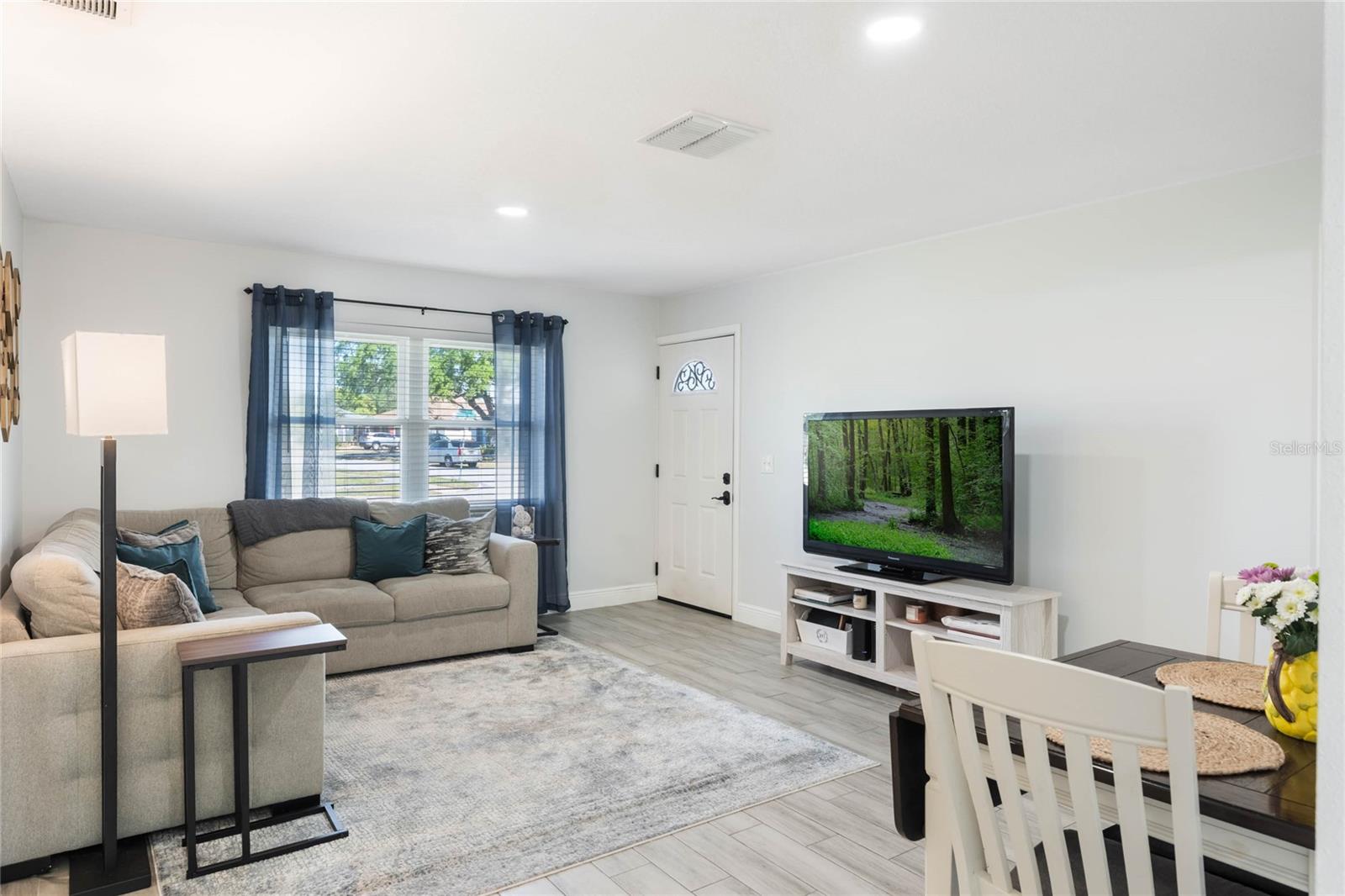 284 MISSISSIPPI WOODS LN