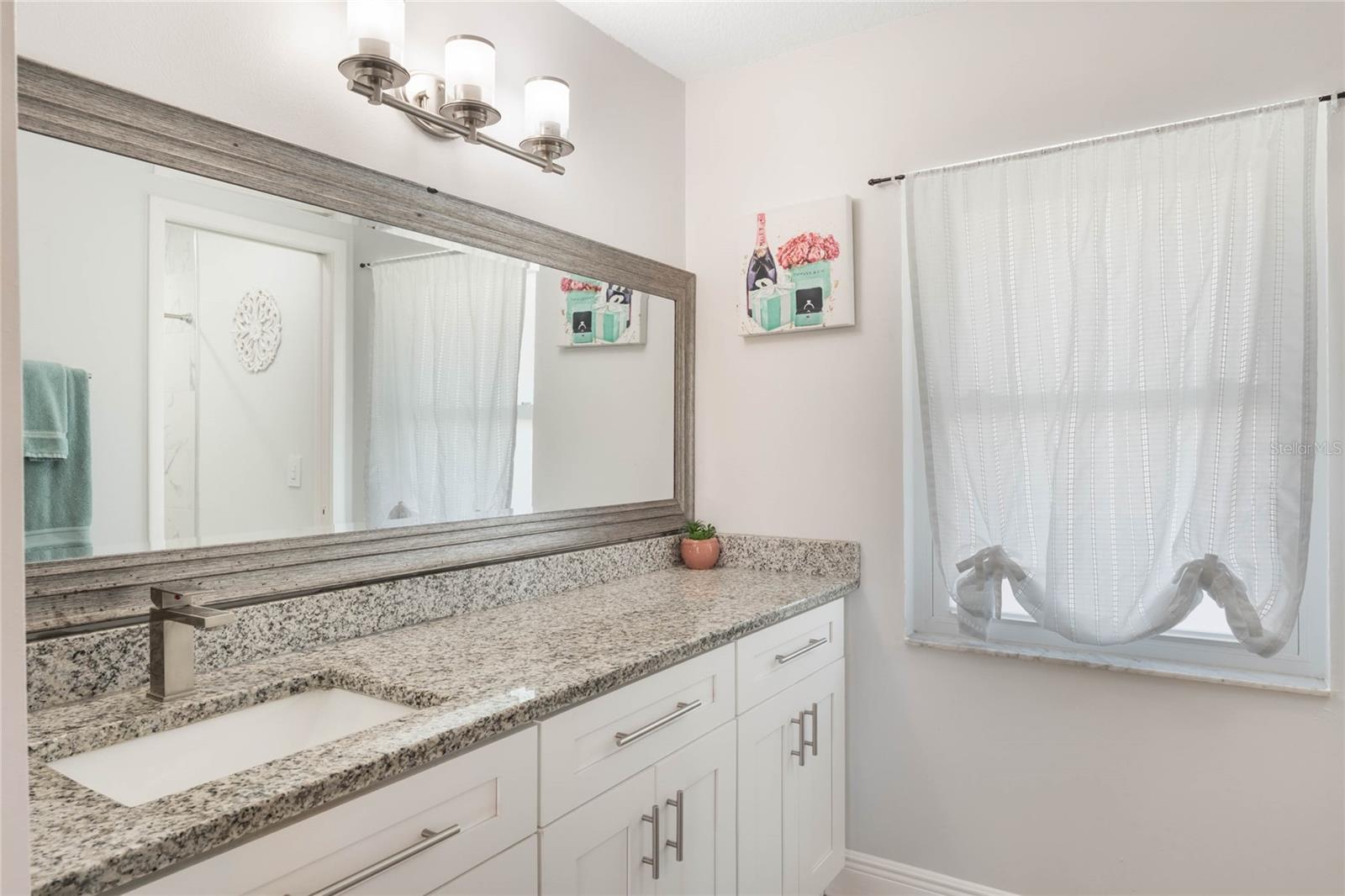 284 MISSISSIPPI WOODS LN