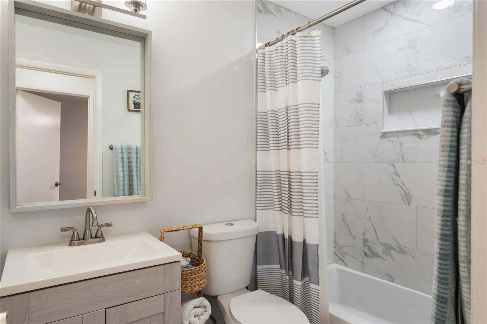 284 MISSISSIPPI WOODS LN