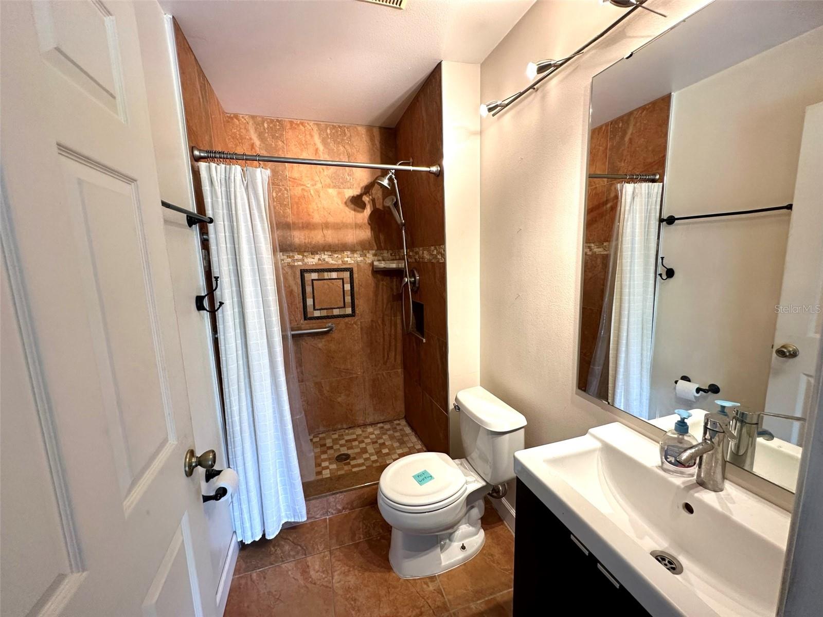 7650 HARBOR BEND CIR