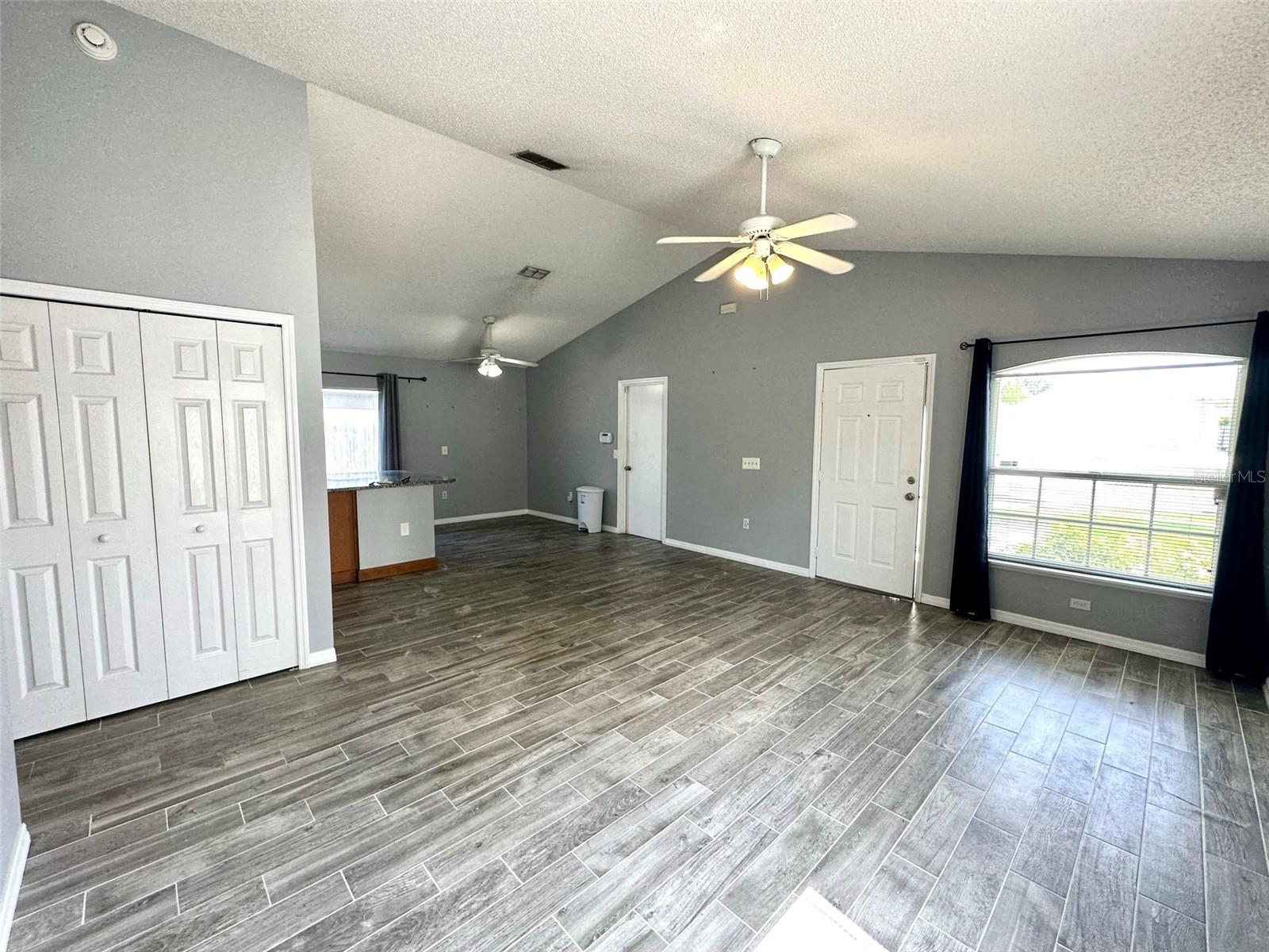 7650 HARBOR BEND CIR