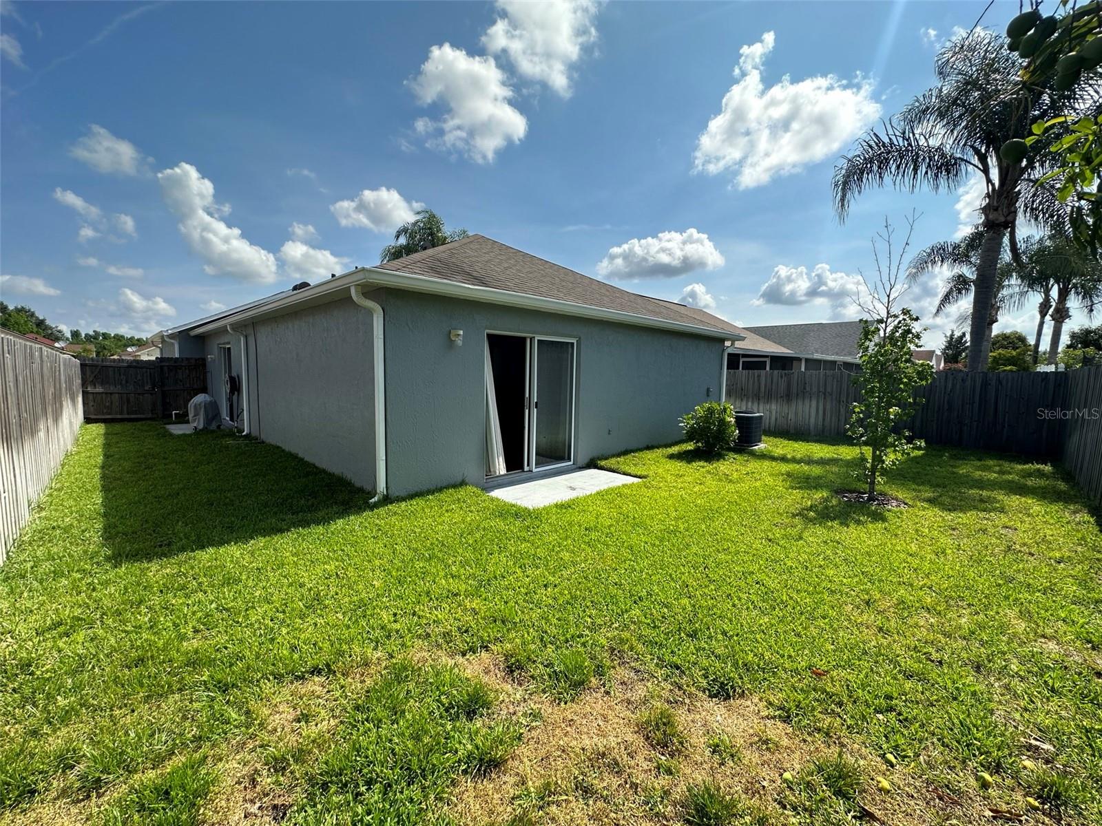 7650 HARBOR BEND CIR