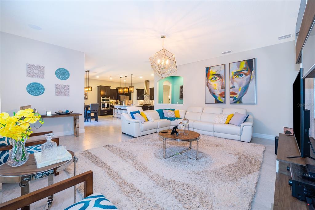 10813 LEMON LAKE BLVD