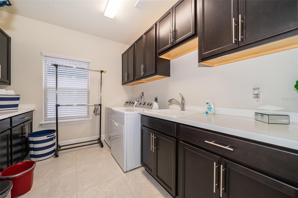 10813 LEMON LAKE BLVD