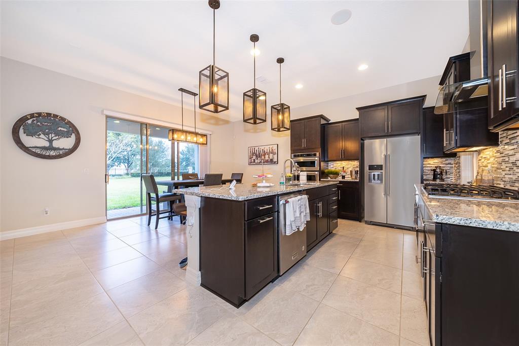 10813 LEMON LAKE BLVD