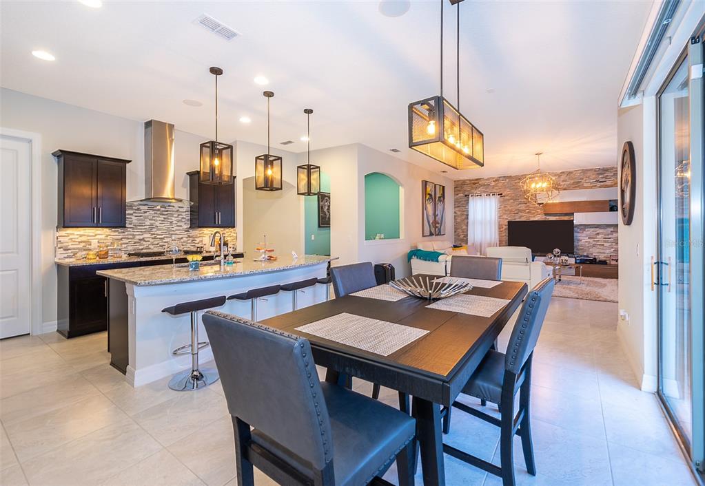 10813 LEMON LAKE BLVD