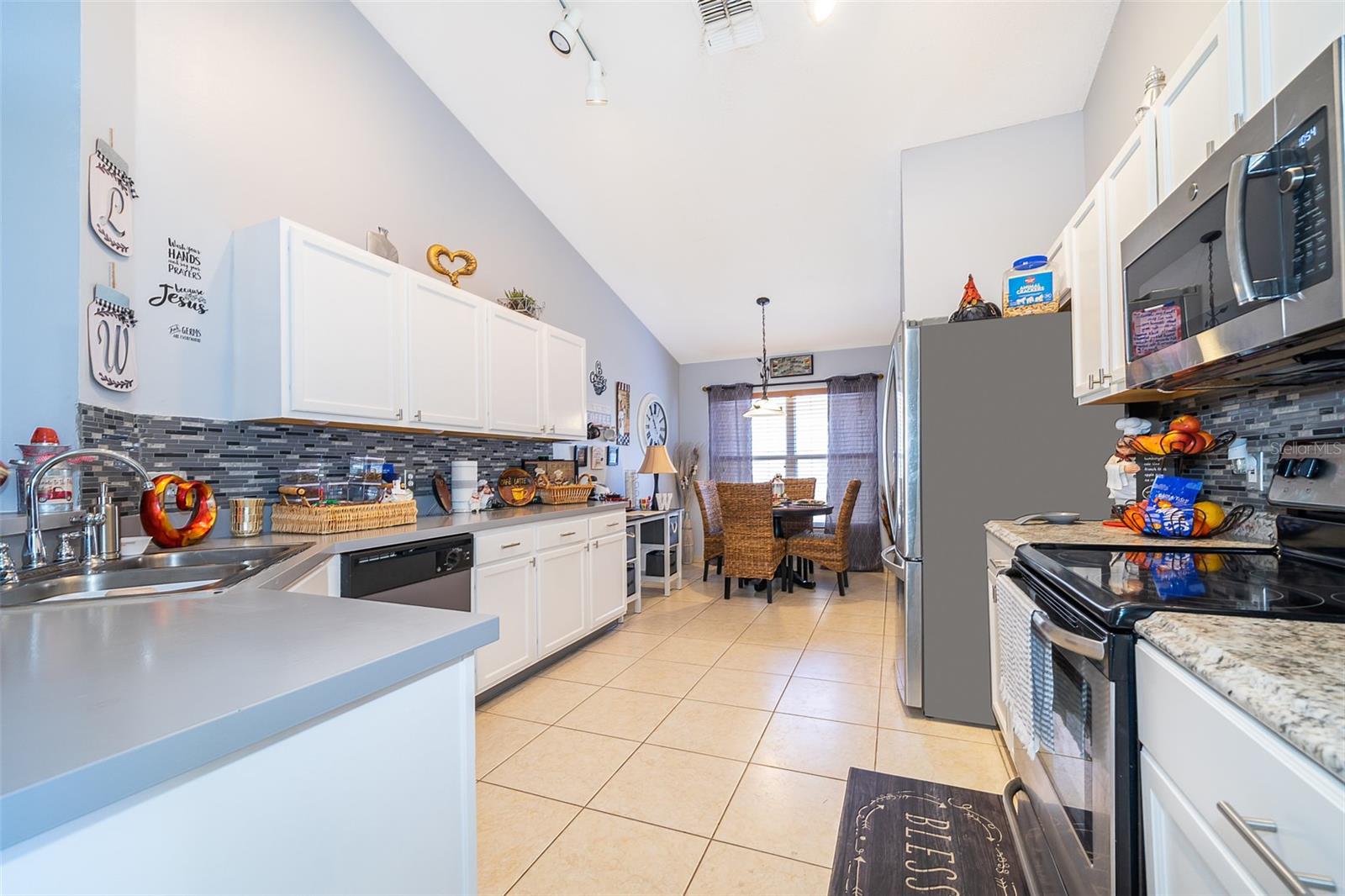 2446 WINCHESTER BLVD