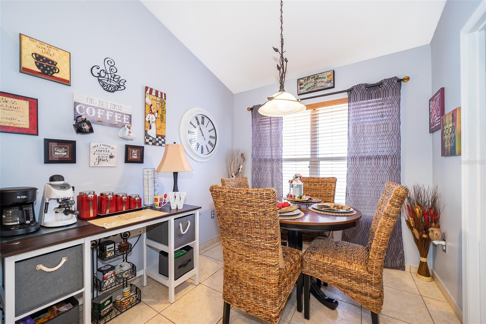 2446 WINCHESTER BLVD