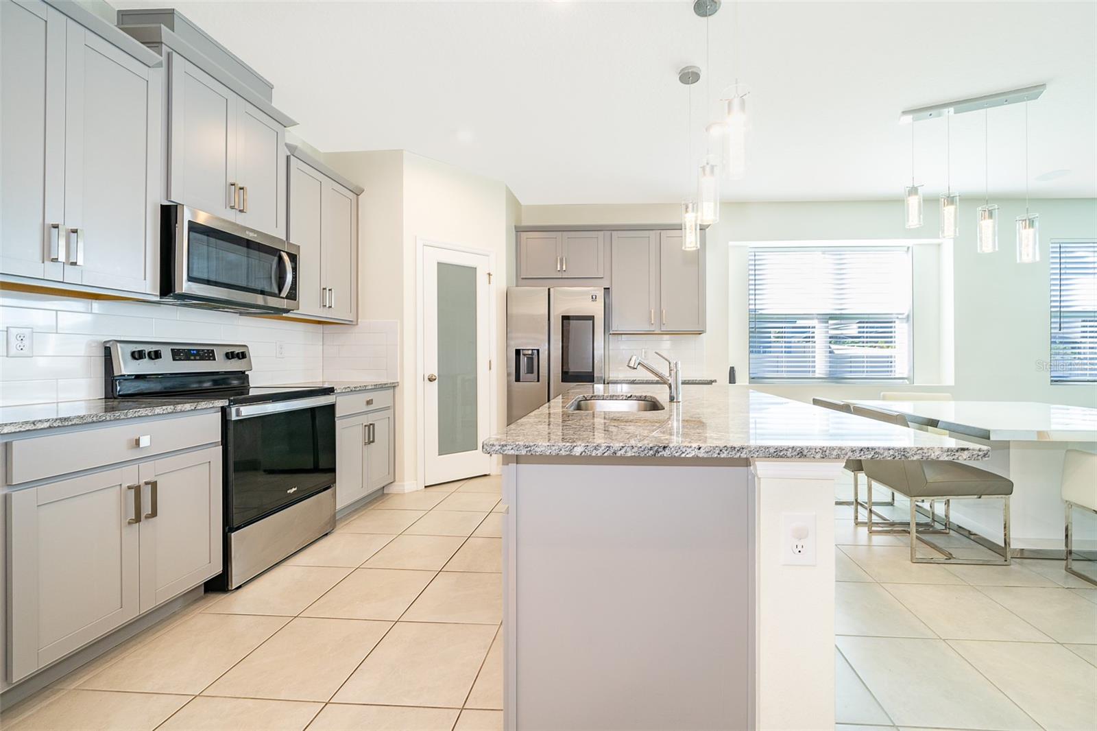 3293 JACKSON BLUFF WAY