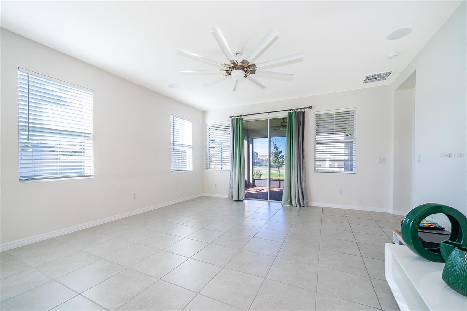 3293 JACKSON BLUFF WAY