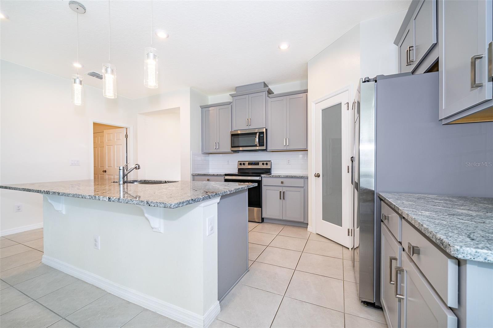 3293 JACKSON BLUFF WAY