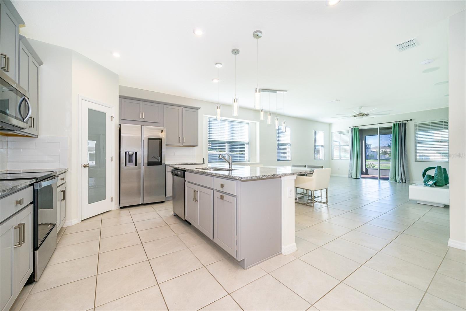 3293 JACKSON BLUFF WAY