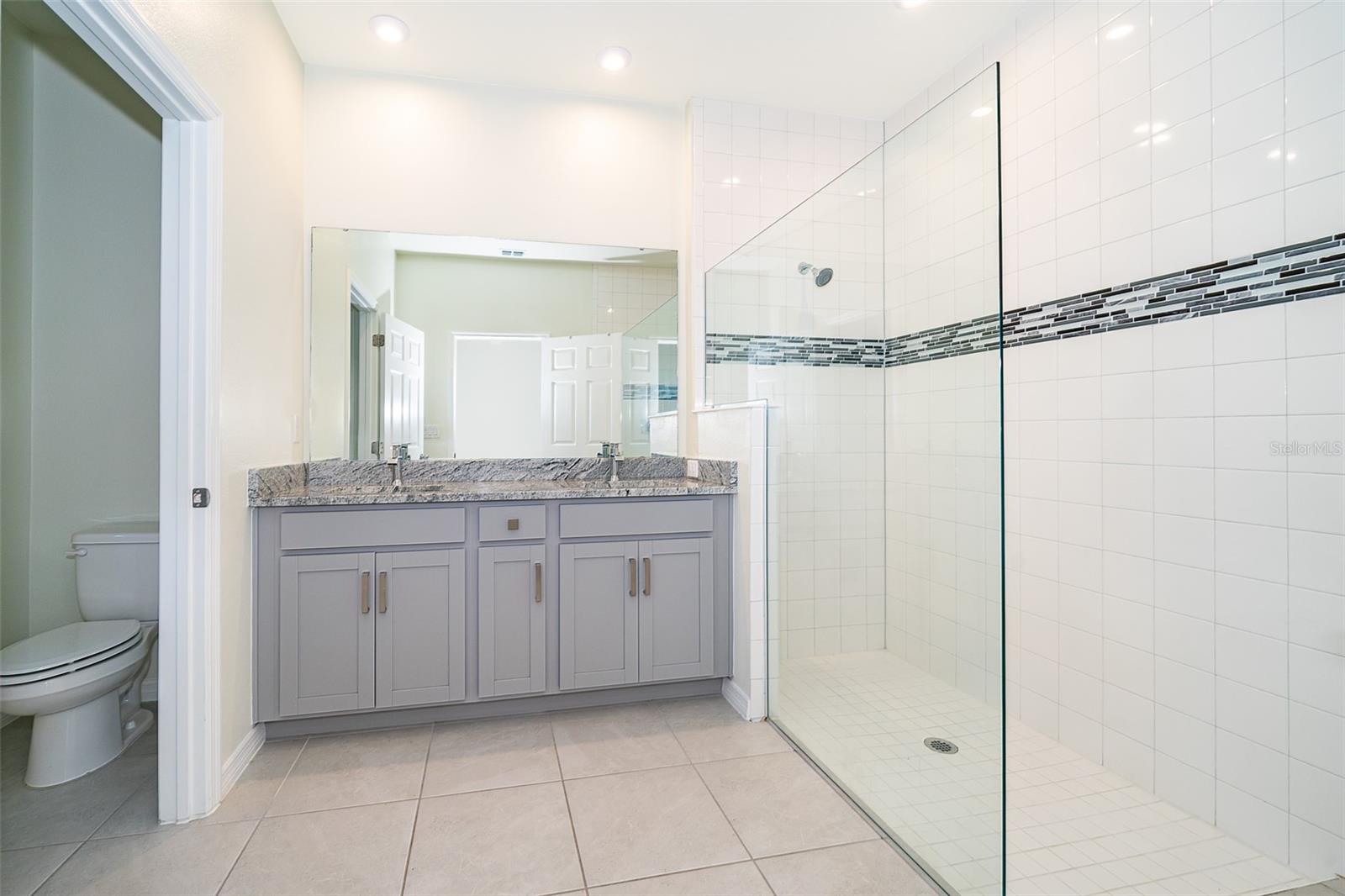 3293 JACKSON BLUFF WAY