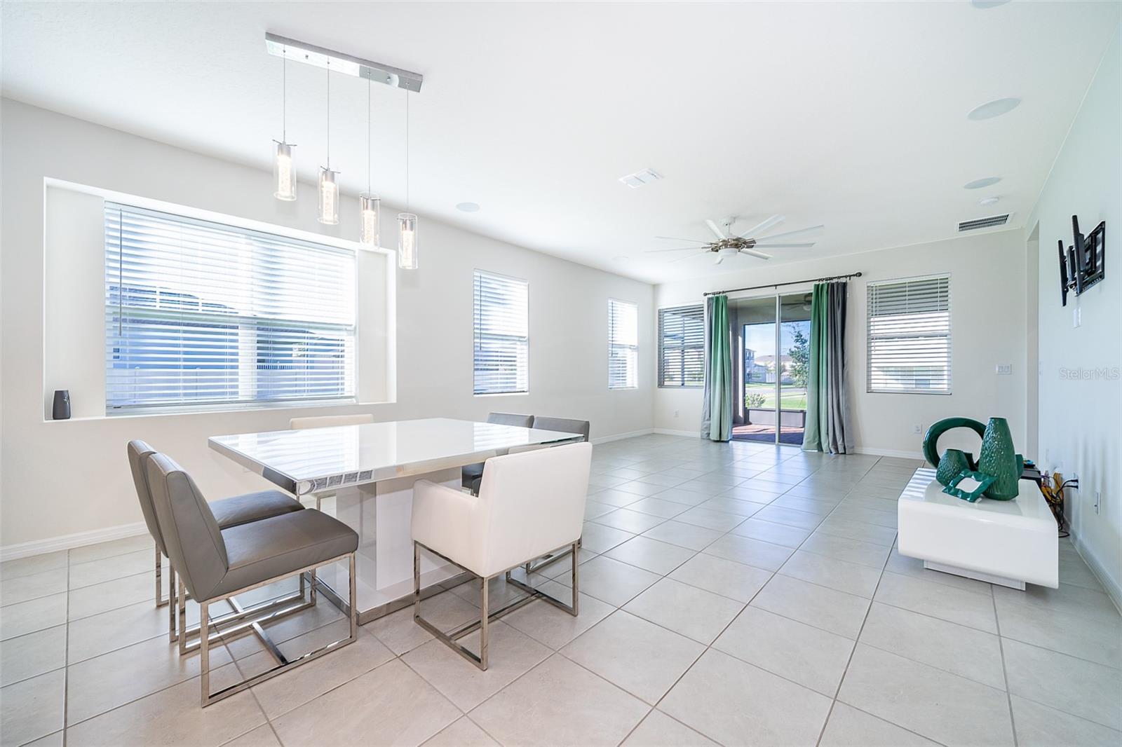 3293 JACKSON BLUFF WAY