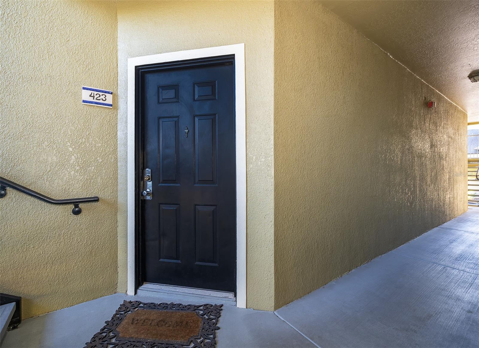 6059 WESTGATE DR #423