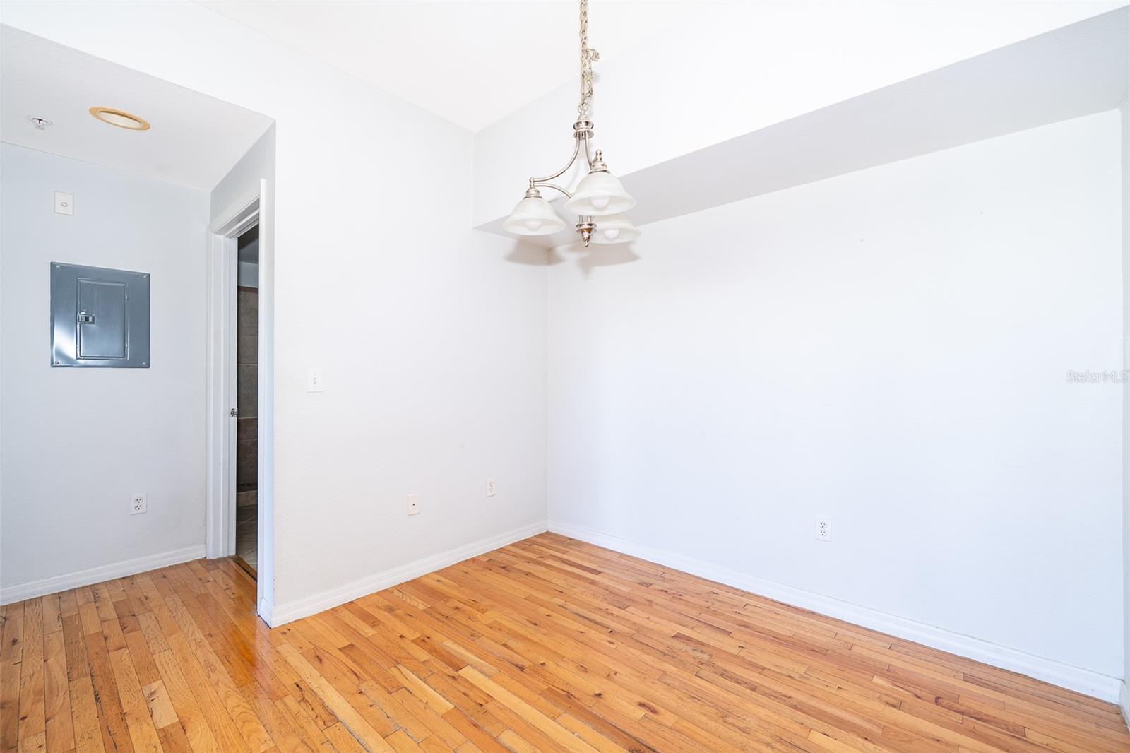 6059 WESTGATE DR #423