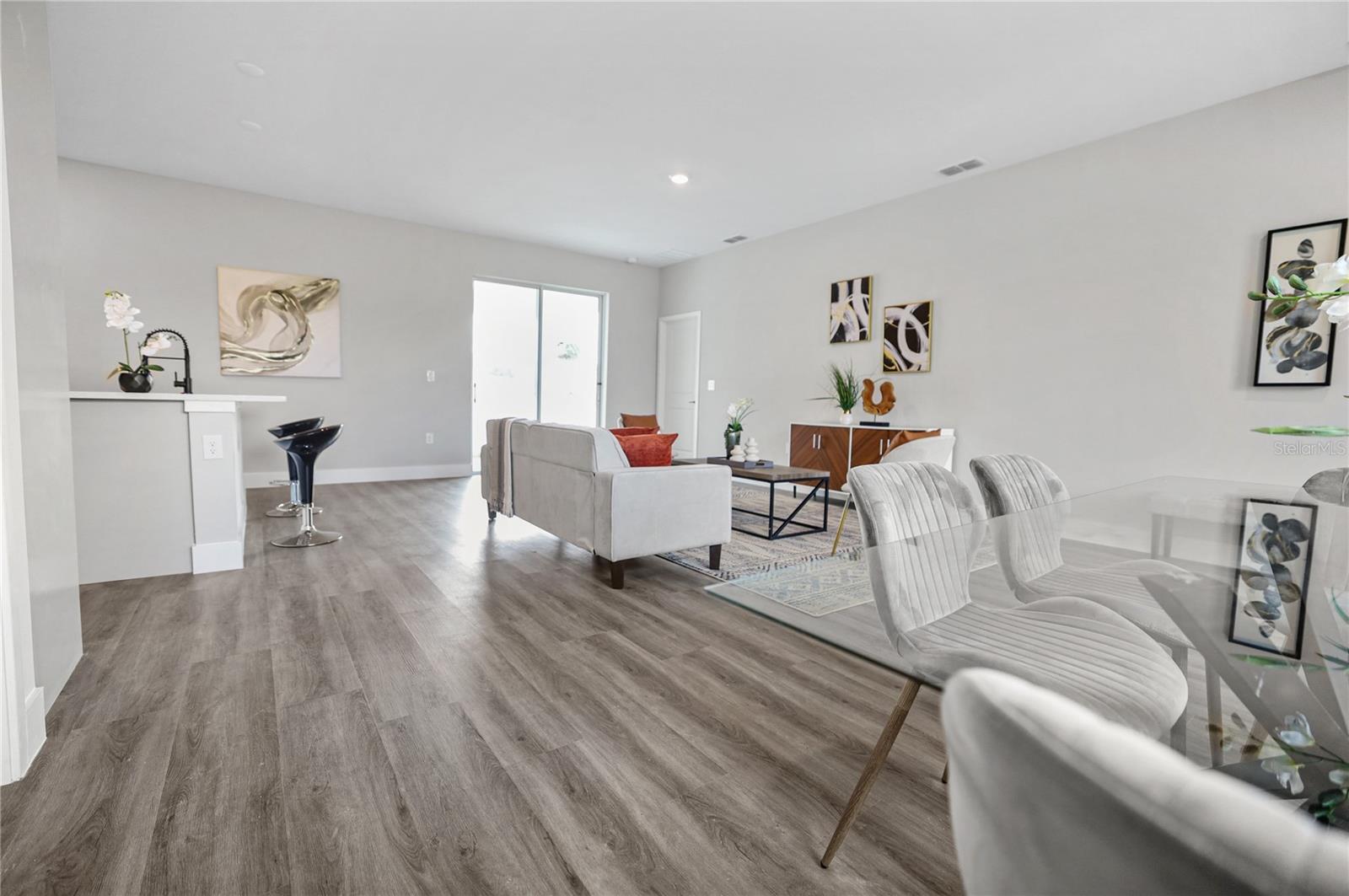 1434 SARASOTA DR