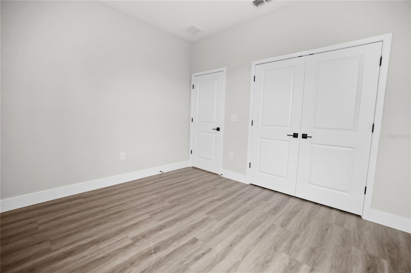 1434 SARASOTA DR