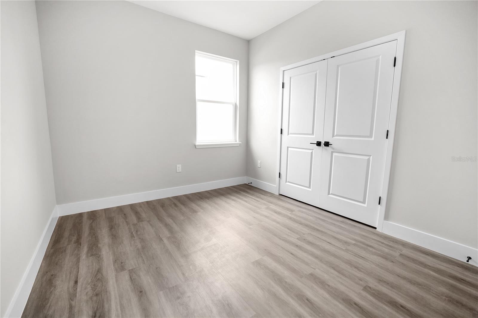 1434 SARASOTA DR