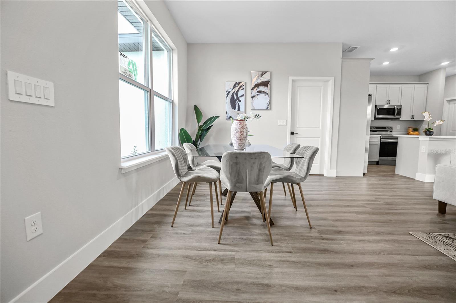 1434 SARASOTA DR