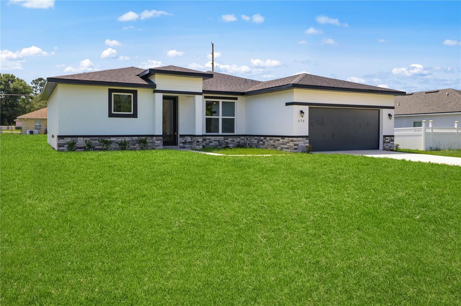370 MARION OAKS