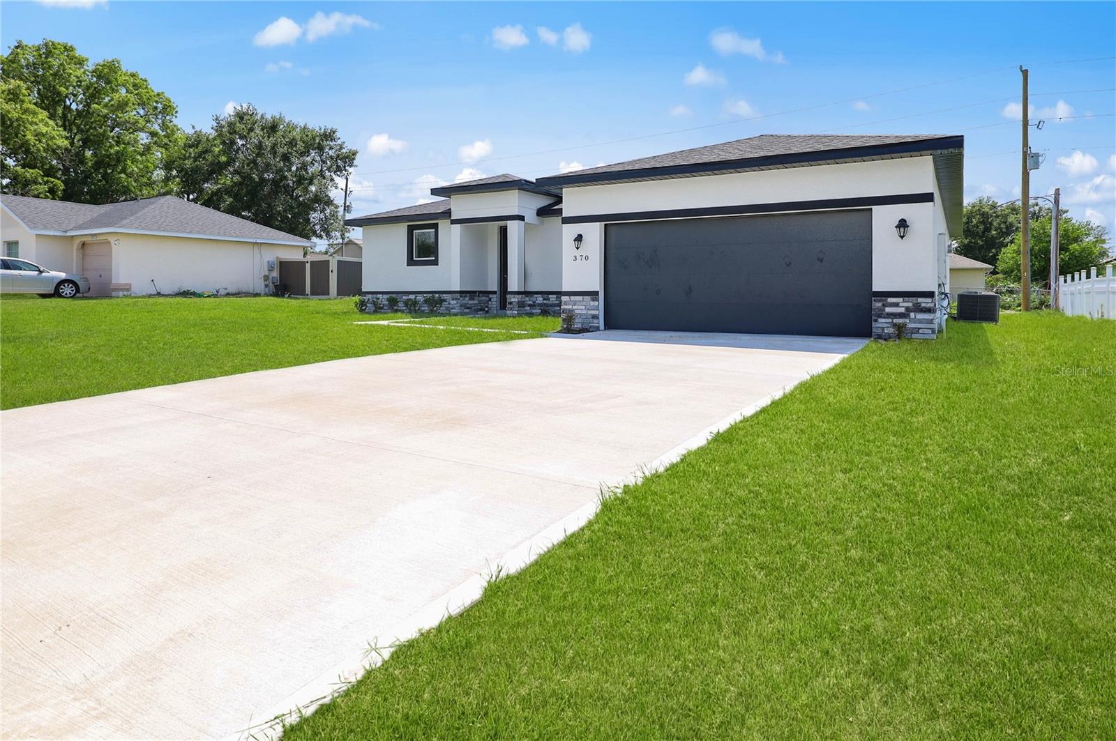 370 MARION OAKS