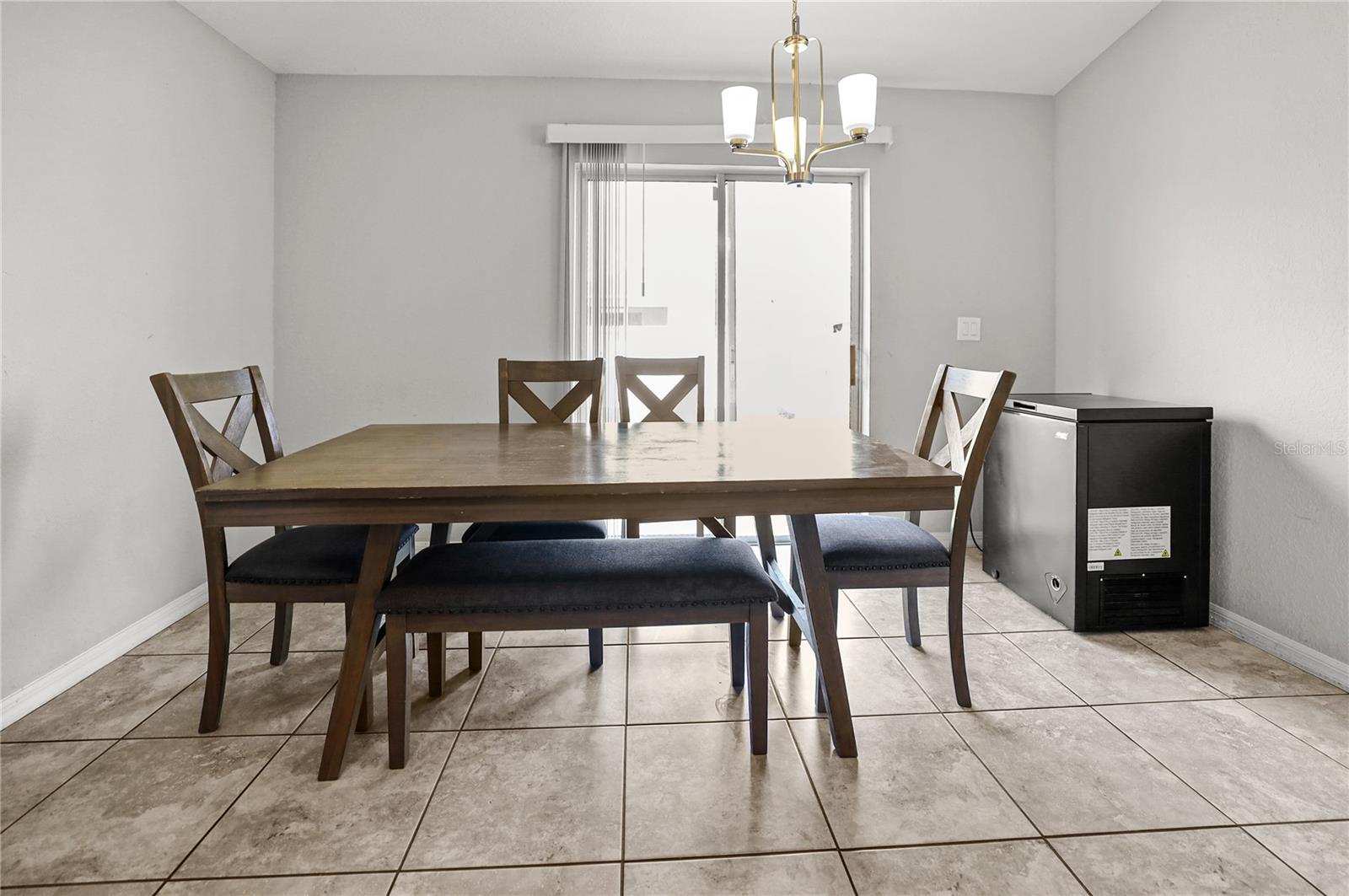 211 FOXTAIL LOOP