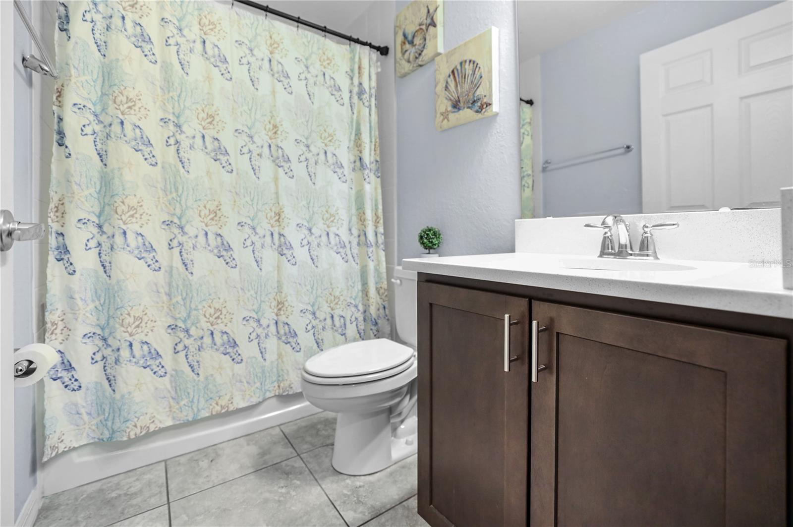 211 FOXTAIL LOOP