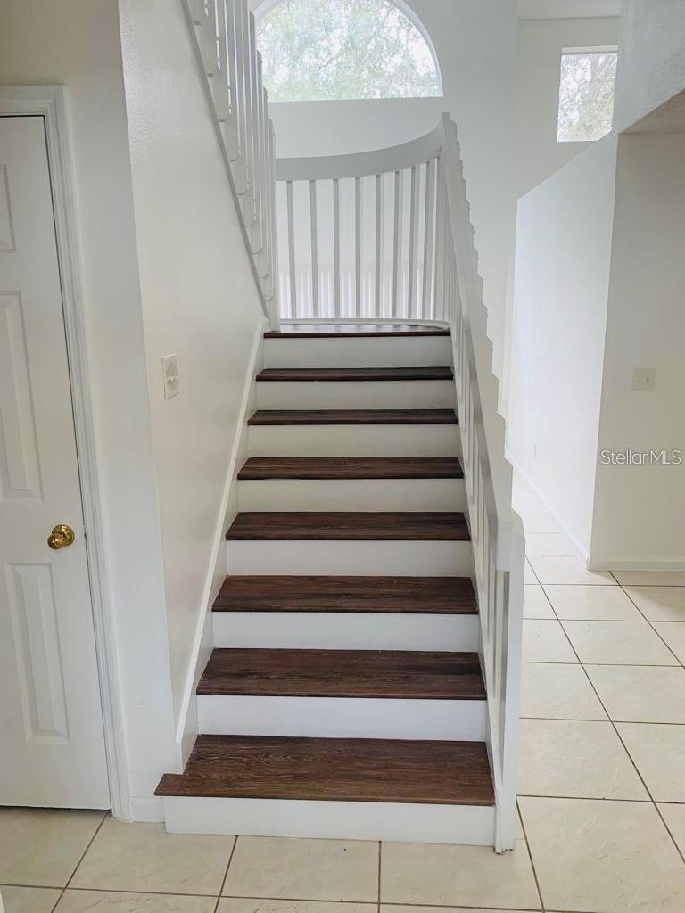594 OAK BRANCH CIR