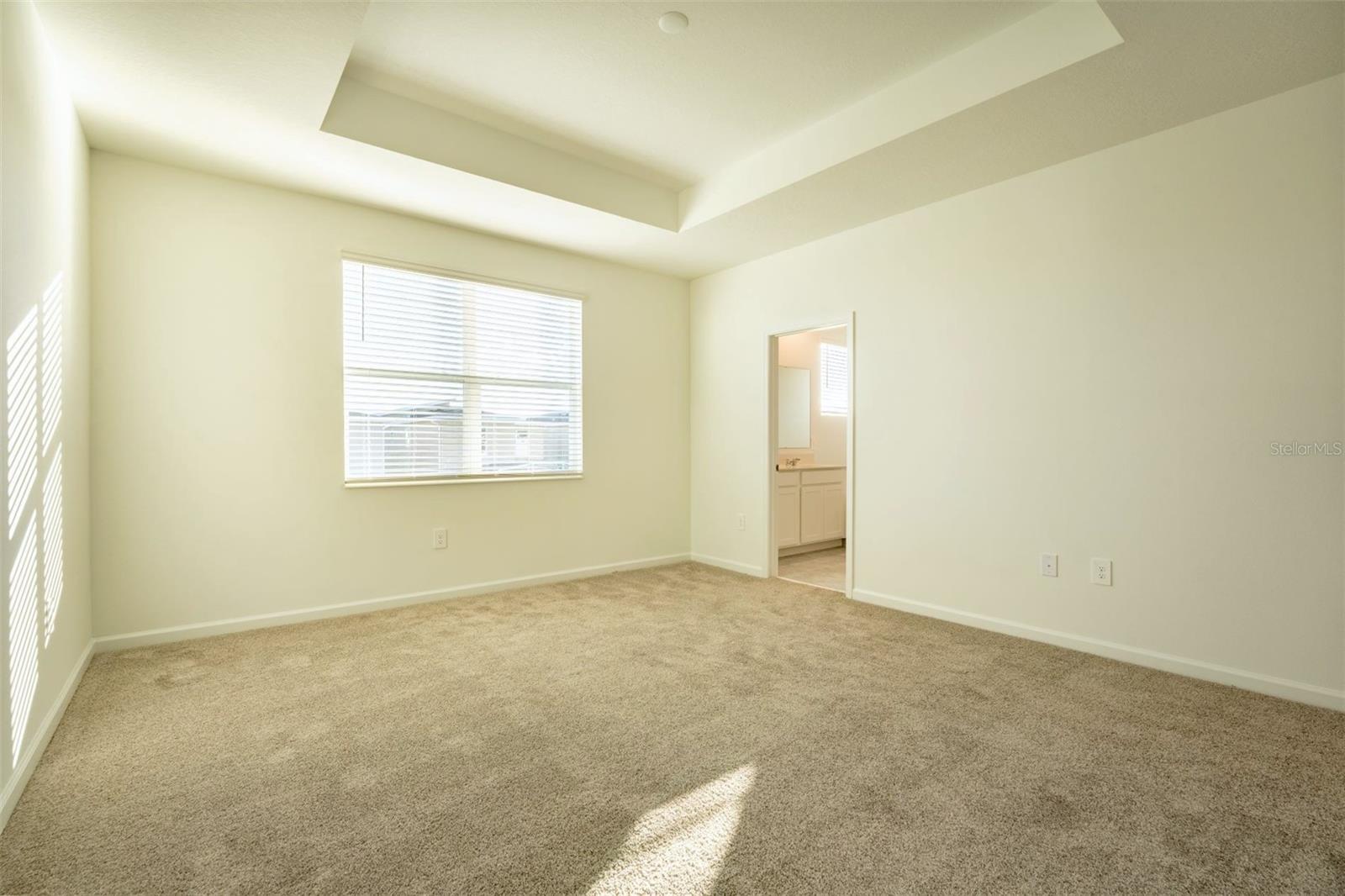 286 BOGEY DR