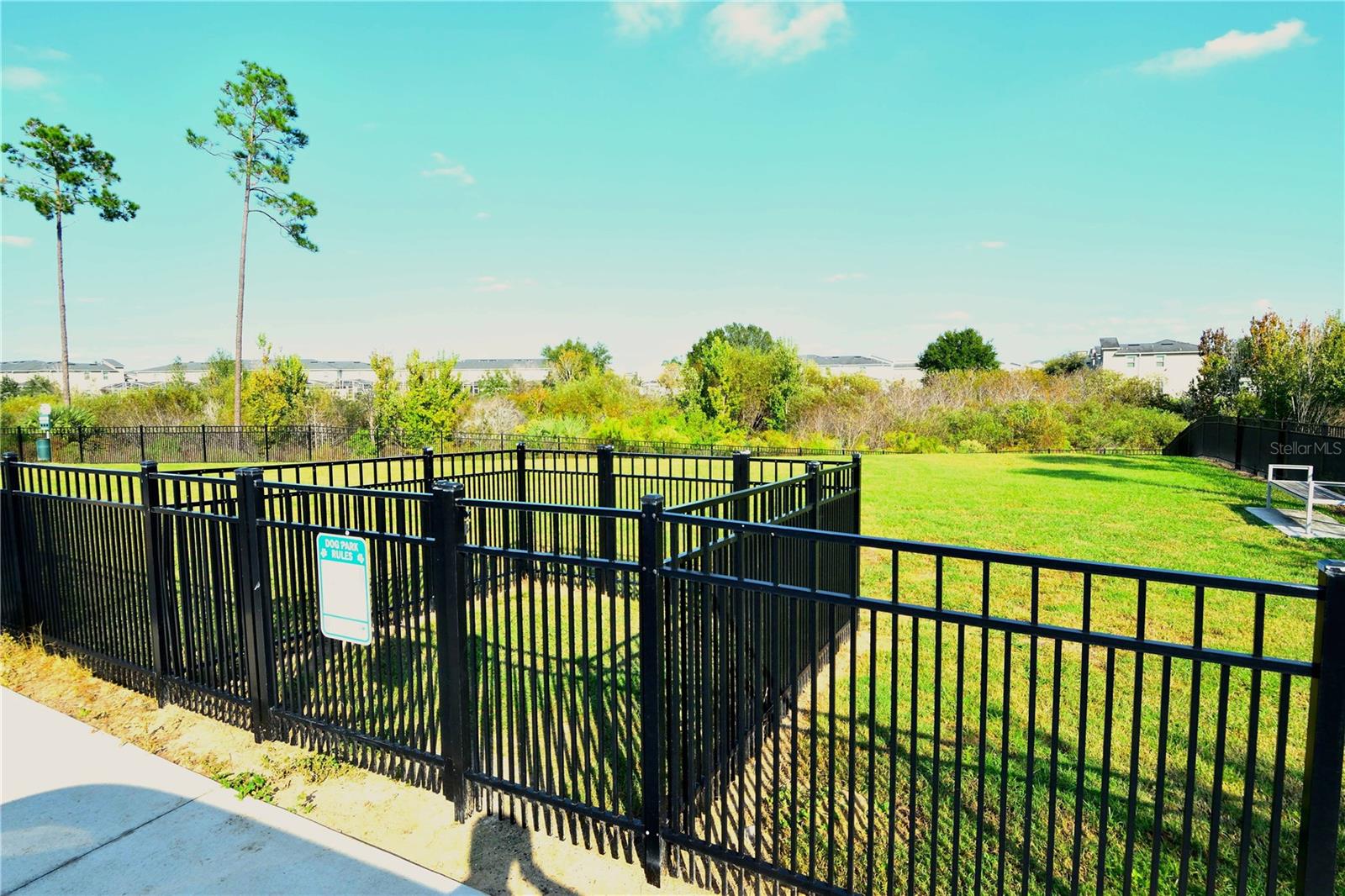 286 BOGEY DR