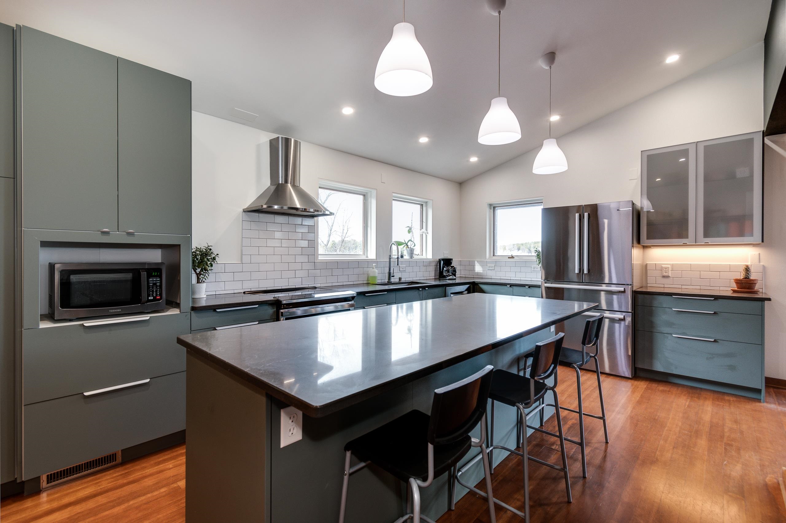 4685 Schneider Drive