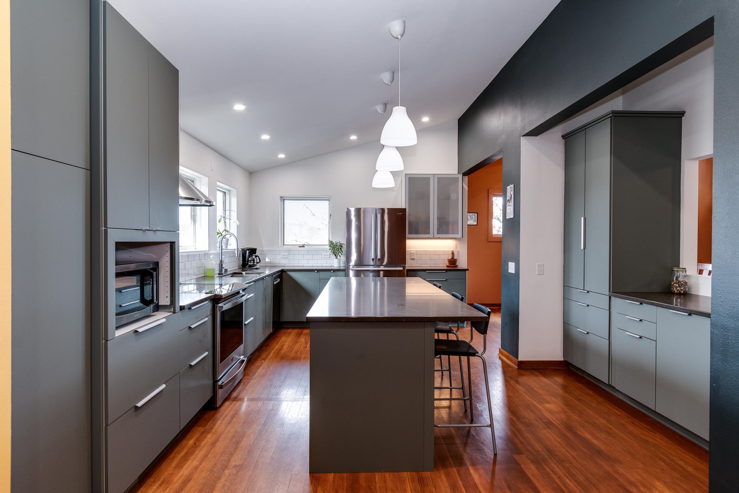 4685 Schneider Drive