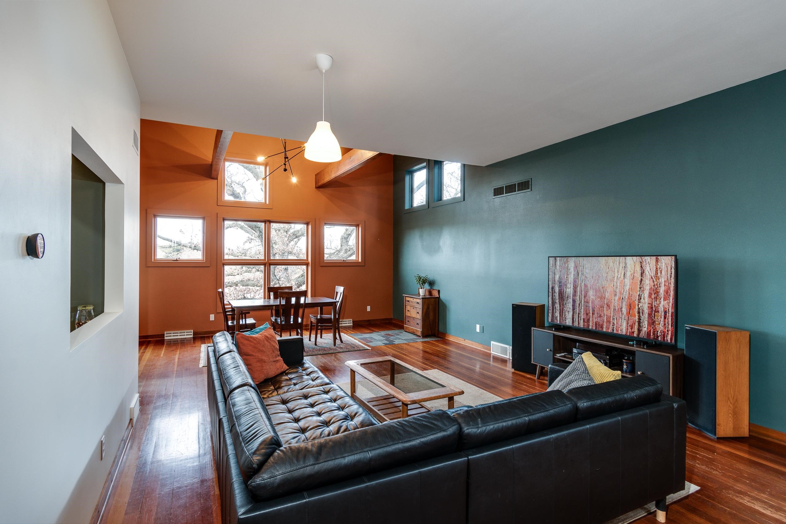 4685 Schneider Drive