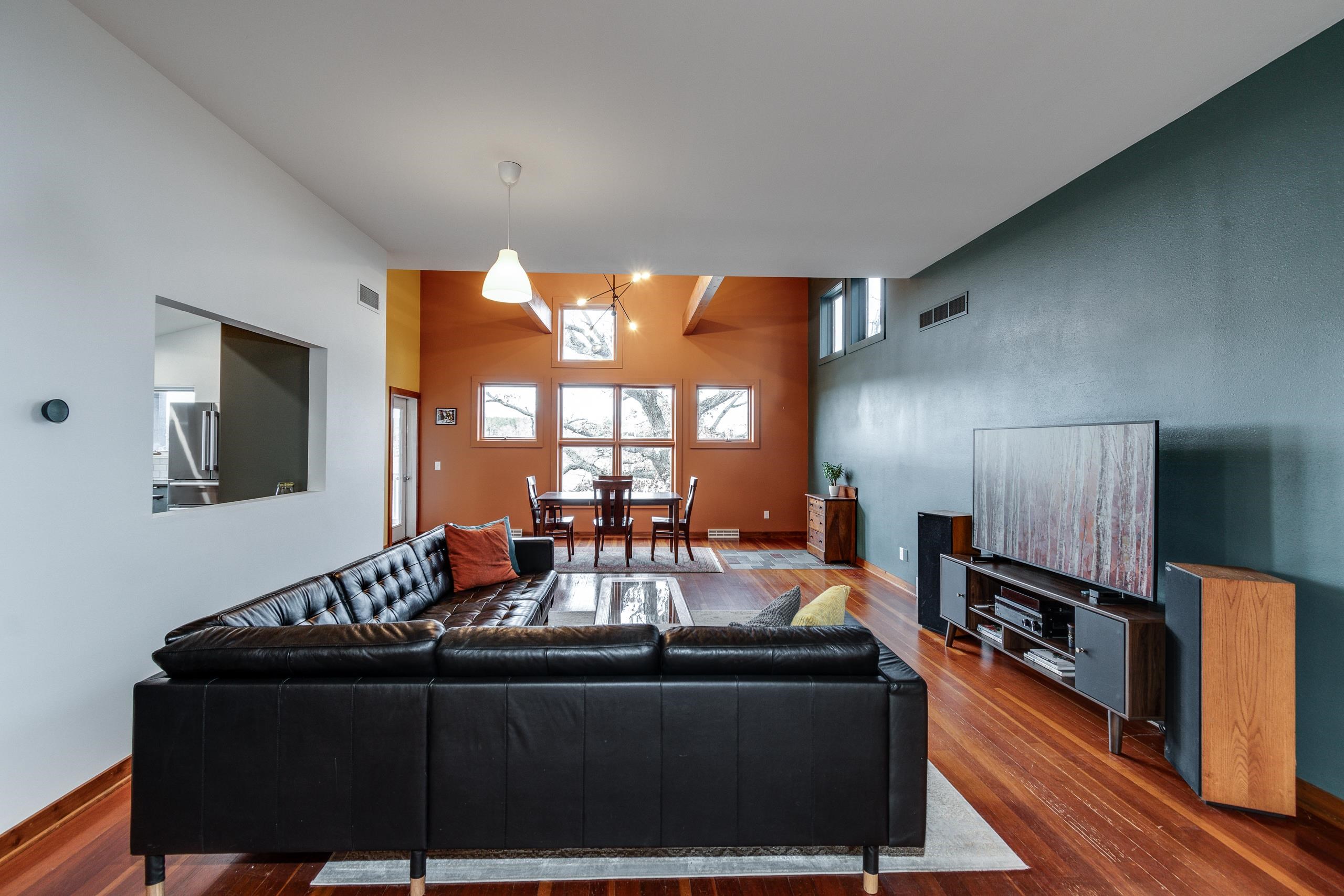 4685 Schneider Drive