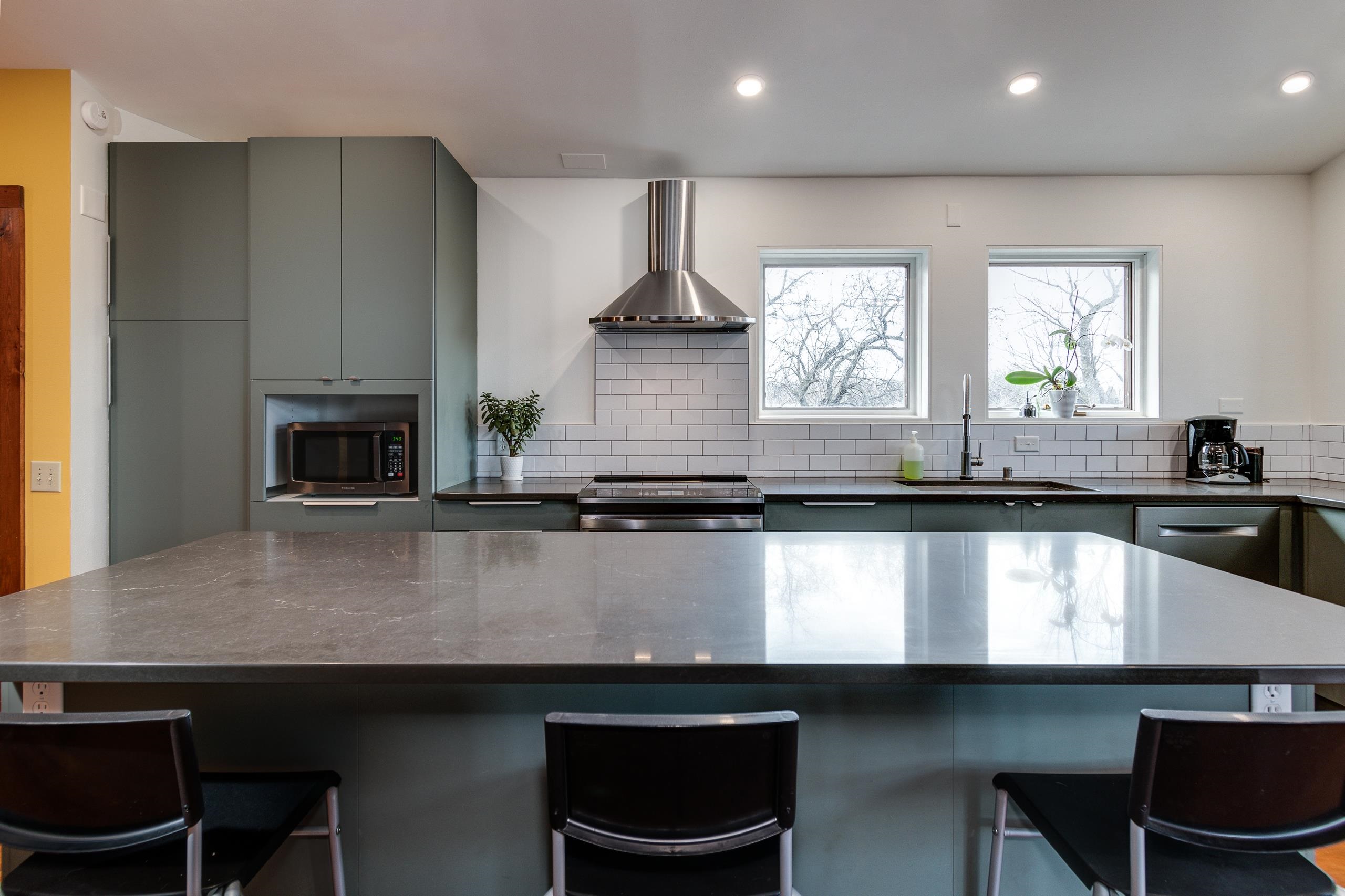 4685 Schneider Drive