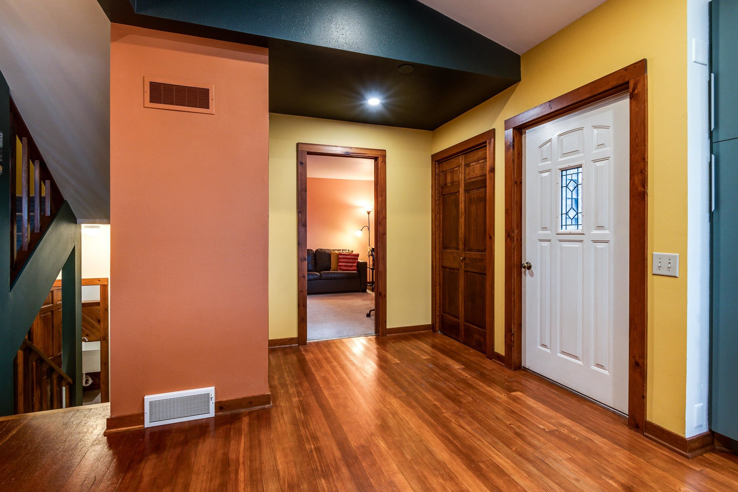 4685 Schneider Drive