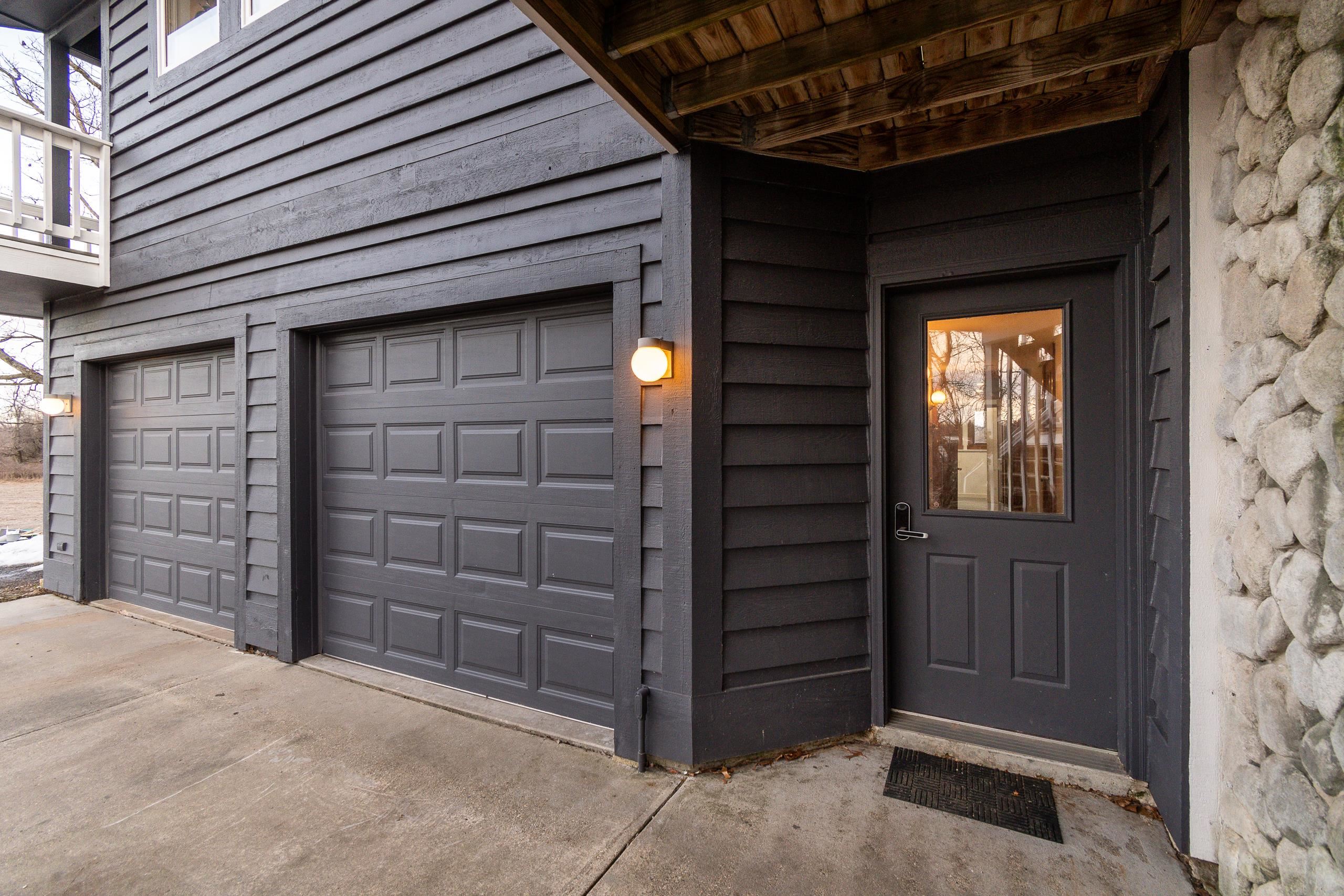 4685 Schneider Drive