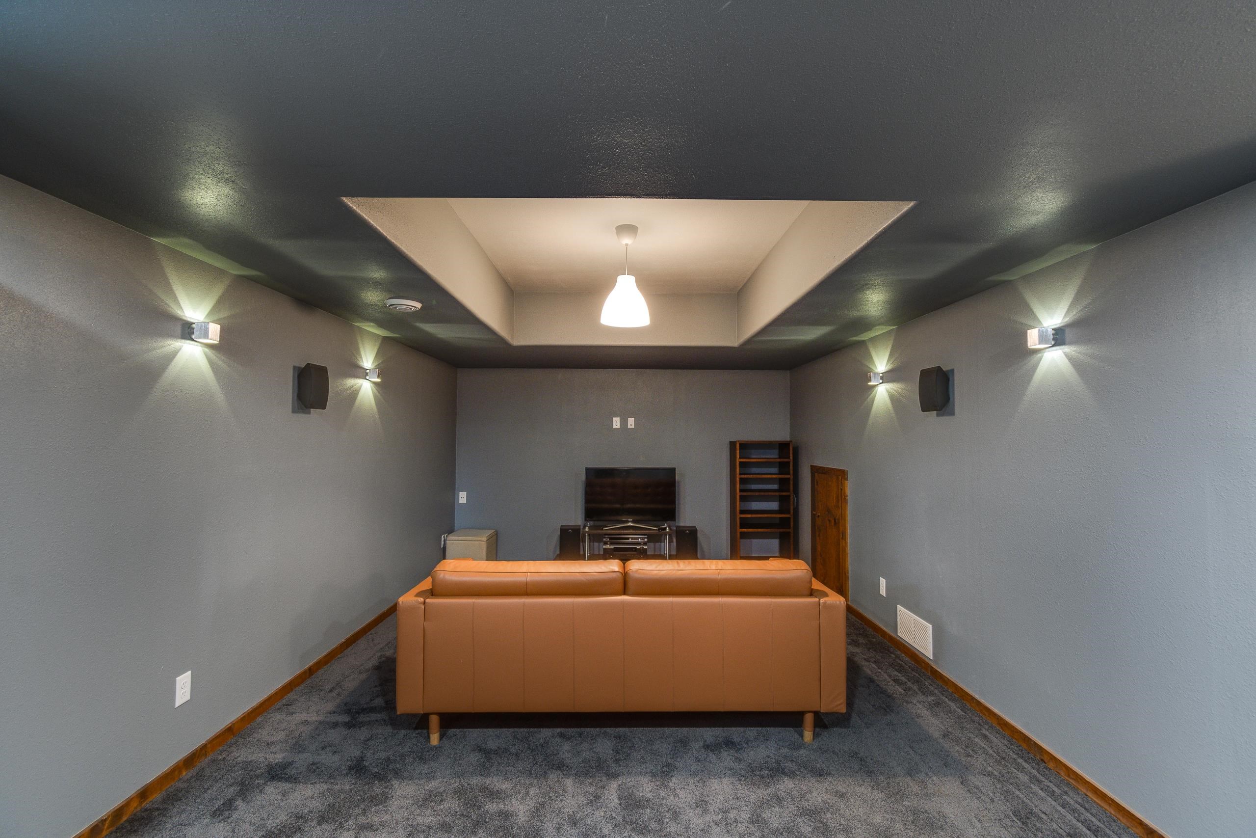 4685 Schneider Drive