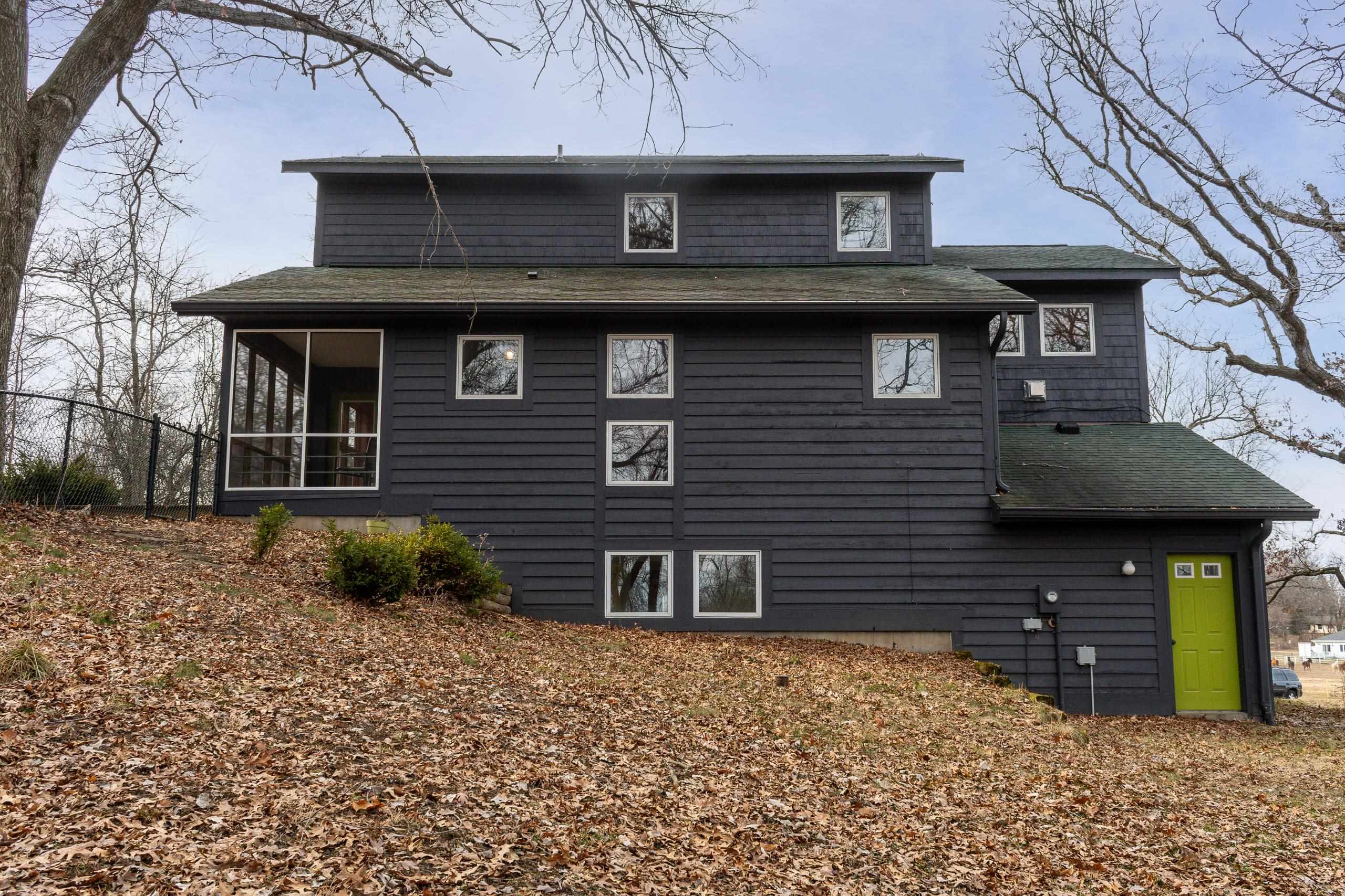 4685 Schneider Drive