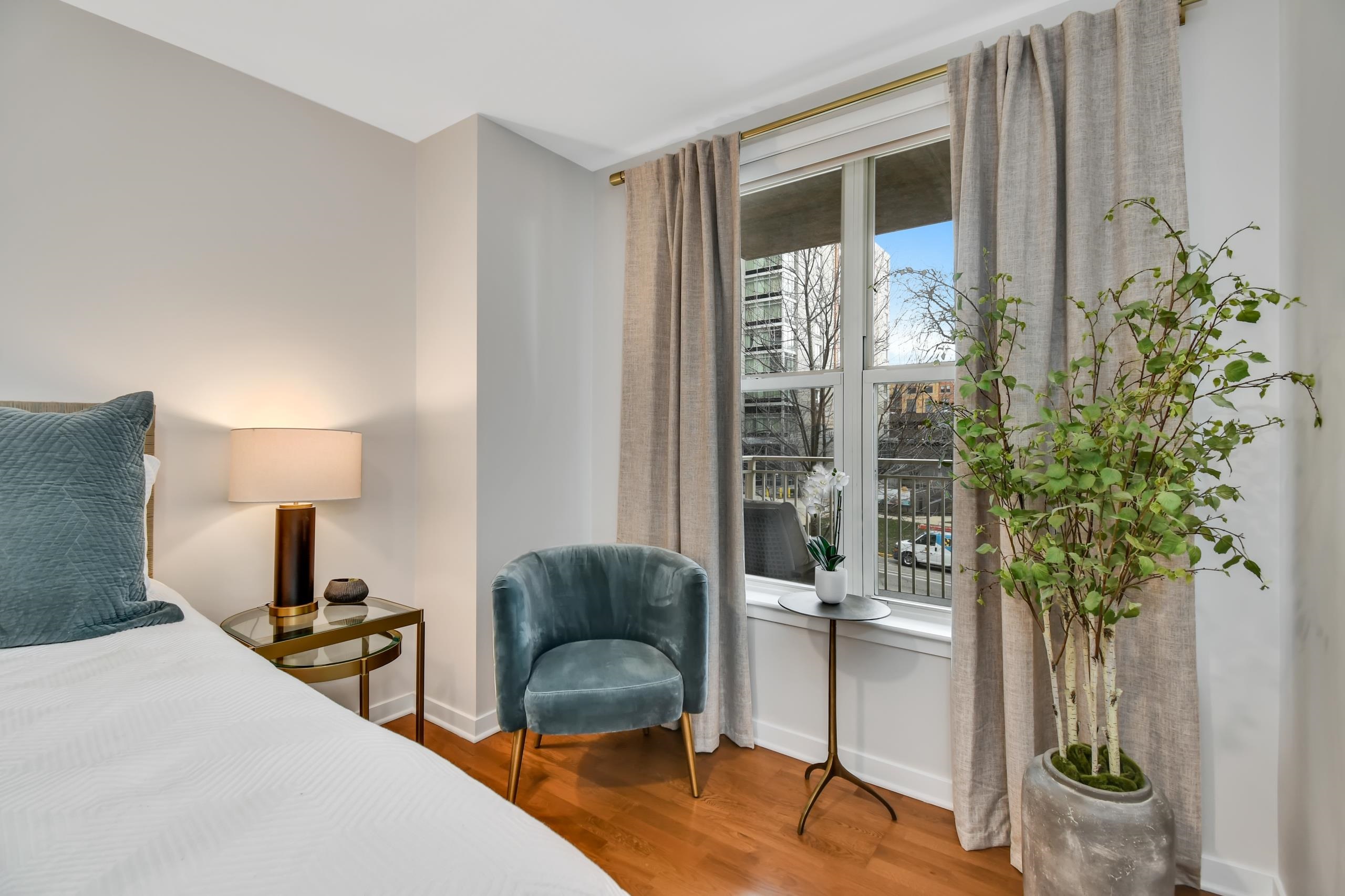 360 W Washington Avenue 202