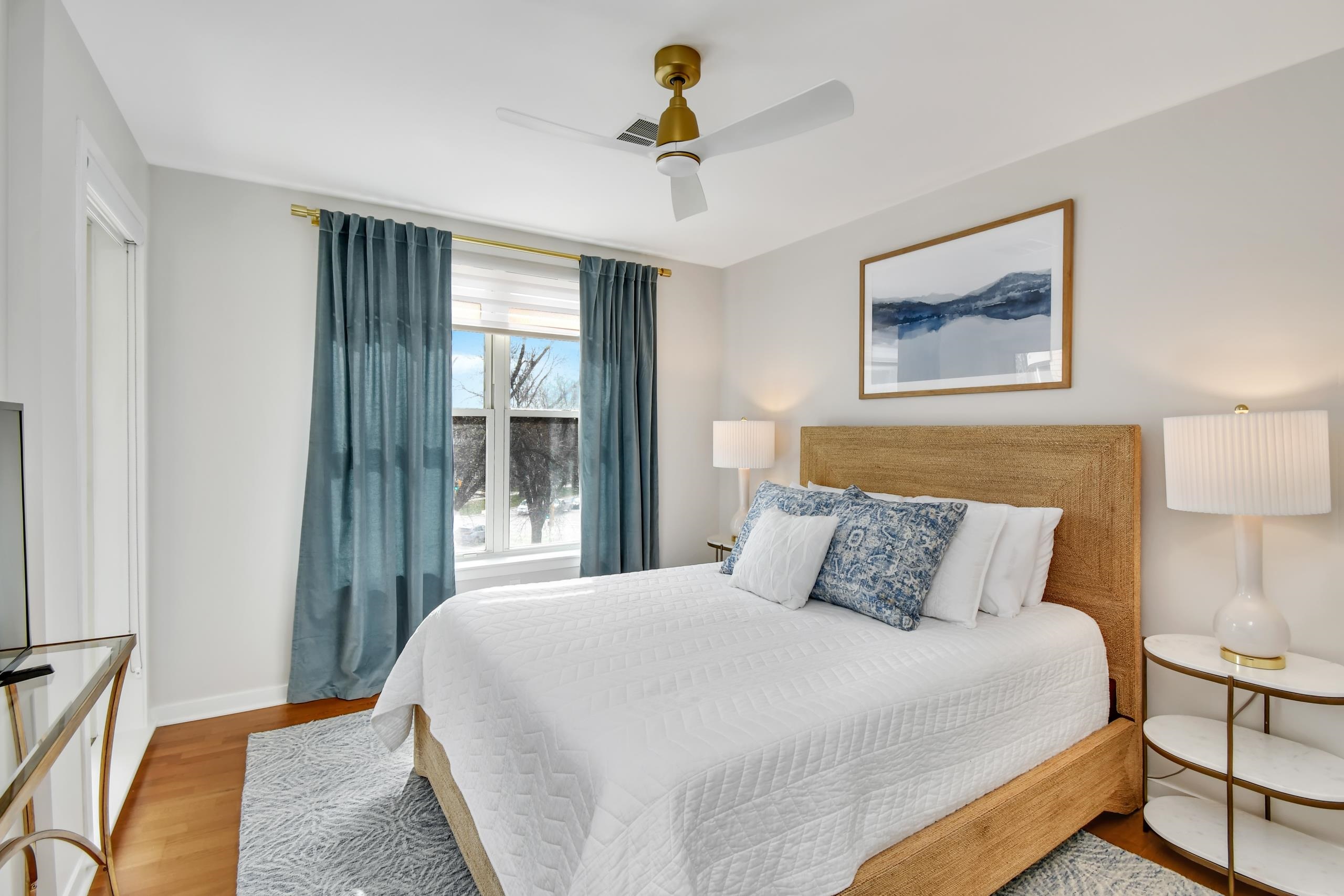 360 W Washington Avenue 202