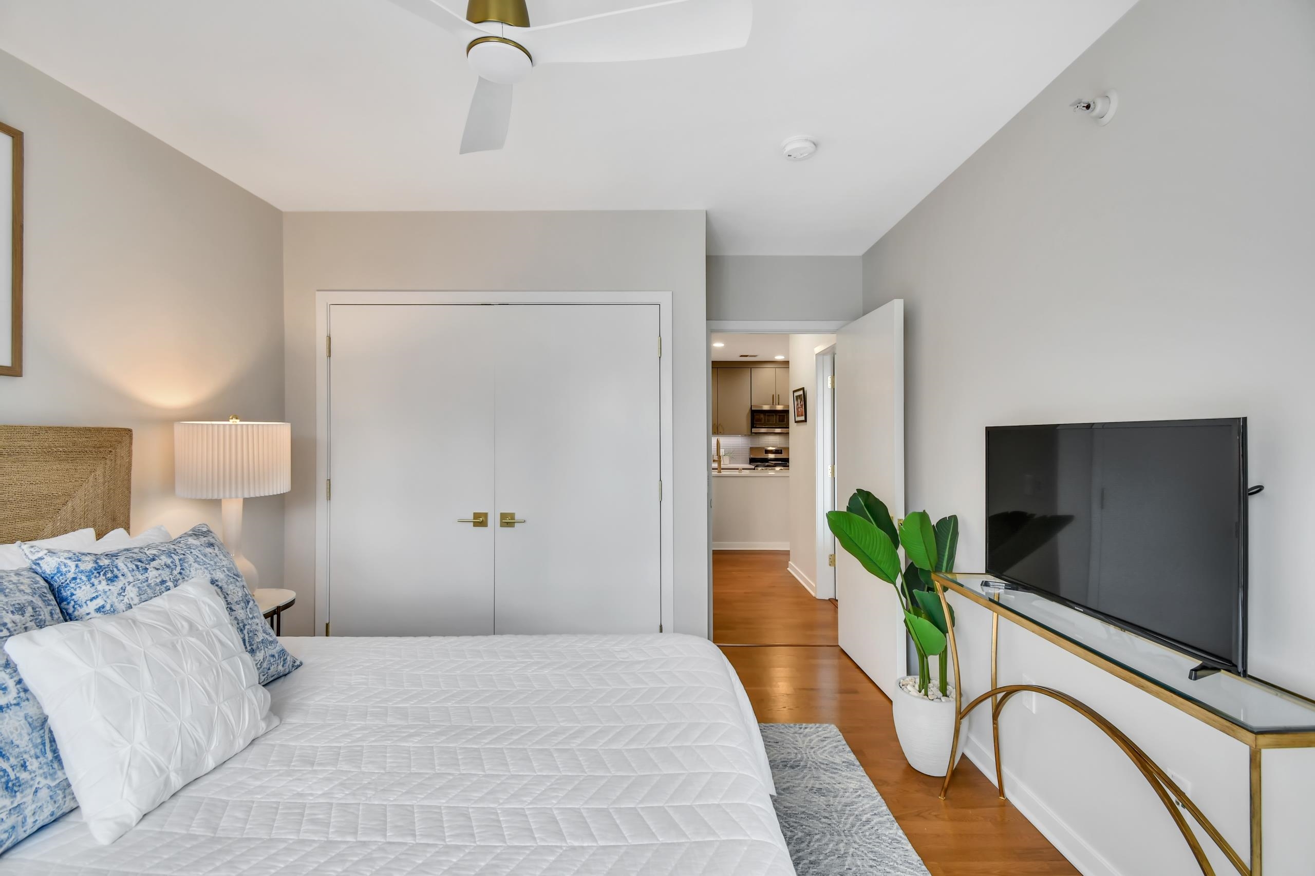 360 W Washington Avenue 202